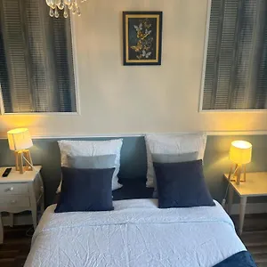 https://the-lighthouse.inbrittany.com